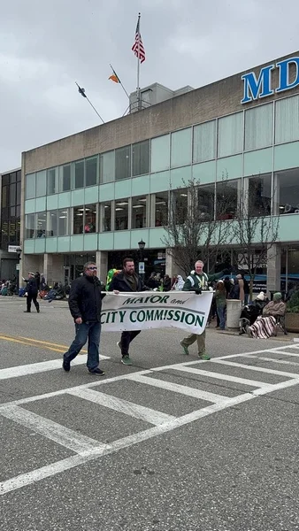 st-pat’s-2024-parade (69)