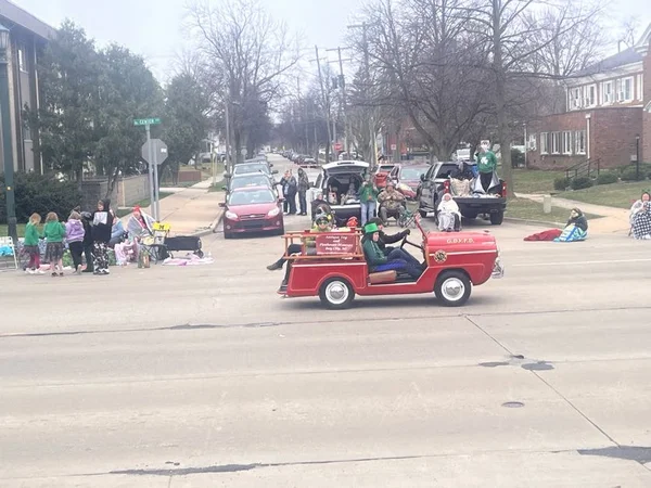 st-pat’s-2024-parade (97)