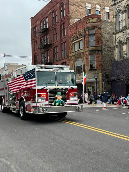 st-pat’s-2024-parade-photos (17)